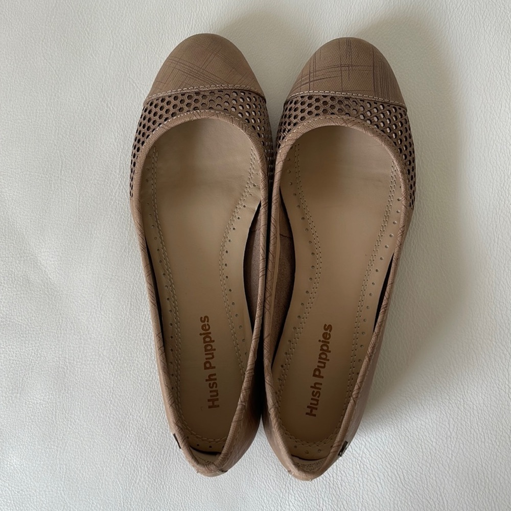 Hush Puppies flat sz 8